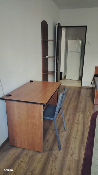 Garsoniera decomandata spatioasa cu balcon in Tineretului