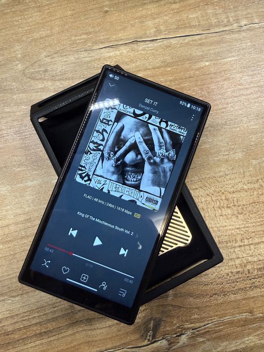 FiiO M33 R2R – DAP Hi-Res Audio – stare impecabilă + microSD 500 GB