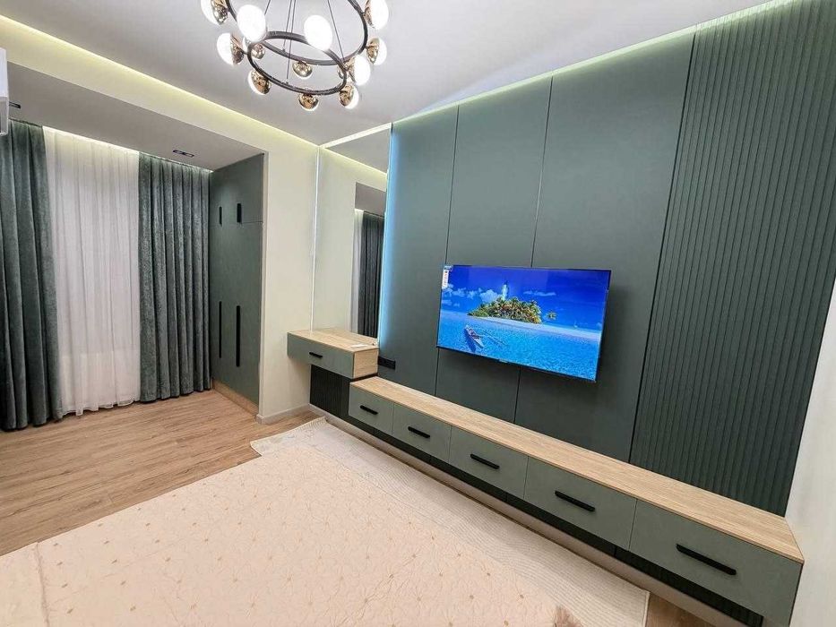 ' ЖК Mega Dom Циолковский, 4 комнатная квартирв. ПРОДАЕТСЯ. 72 м2.