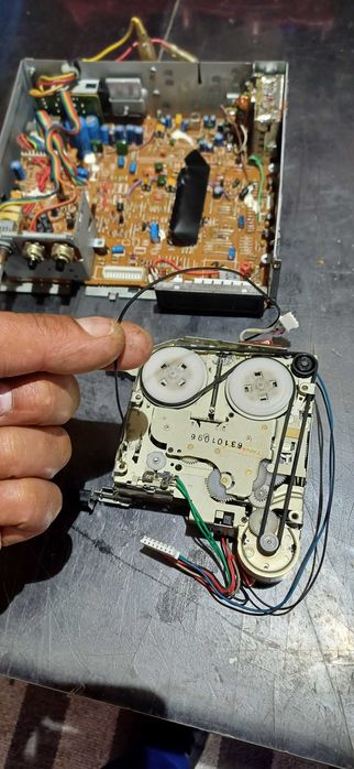 radio casetofon auto se vinde cu garantia rambursari banilor