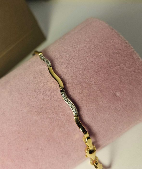 Brățară din aur 14K cu pietre strălucitoare – 3,42 g