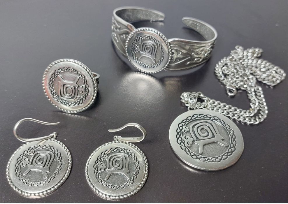 Шикарный серебренный набор Тенгри