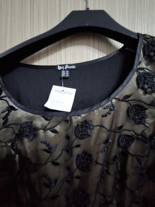 Vand rochie de seara nou.