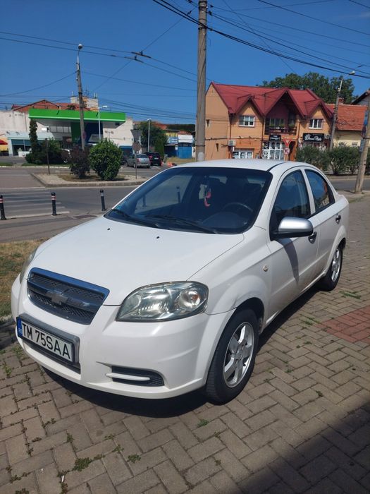 Vănd Aveo Chevrollet
