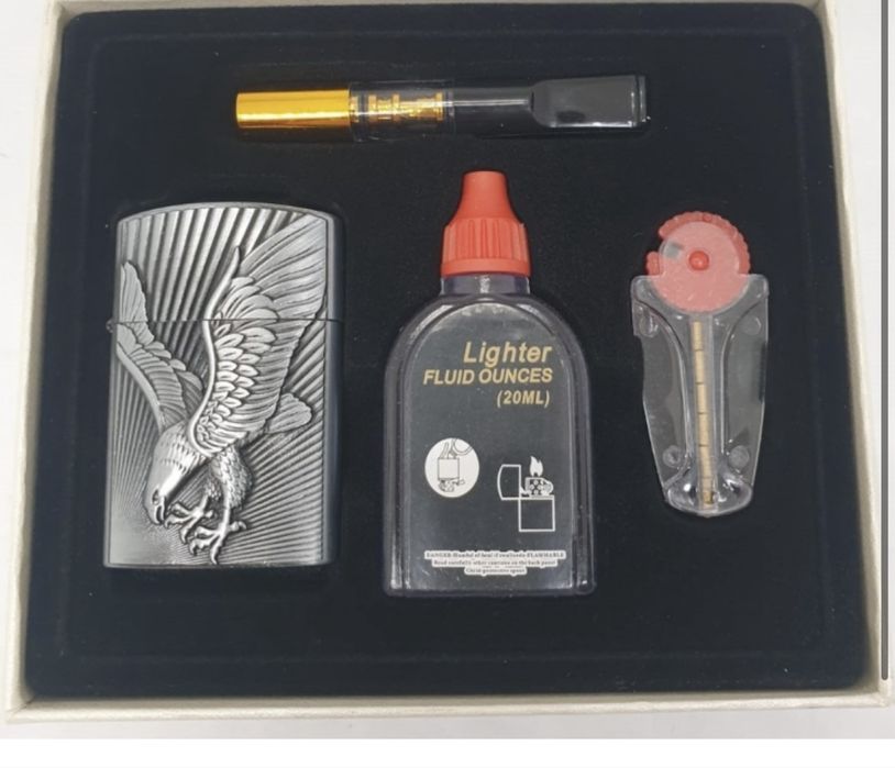 Zippo  бензиновая зажигалка