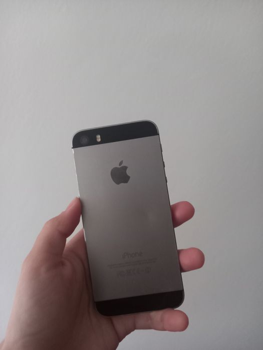 Продаю айфон 5s с диффектом