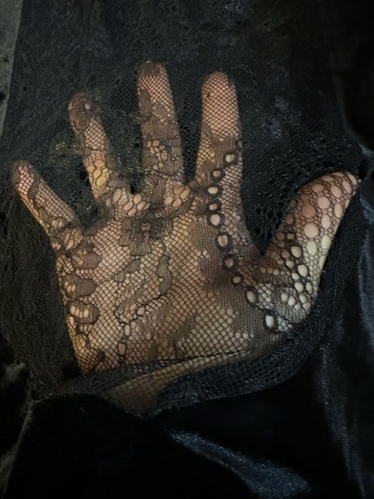 Zara плюшена рокля с дантелен гръб