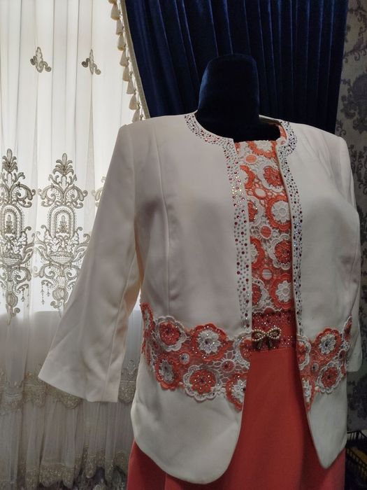 Kastyum yubka 3 ta kiyim  250 ming