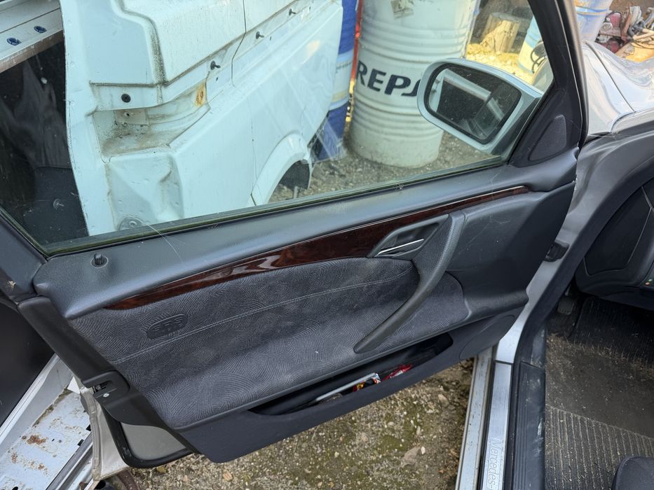 Предни седалки за Мерцедес Е класа W210 facelift Mercedes E klasa