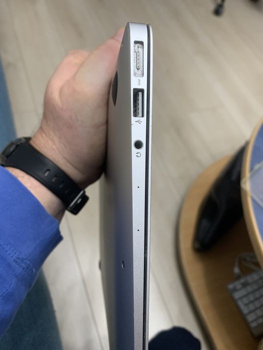 MacBook Air 13,5"A1466 EMC 2925