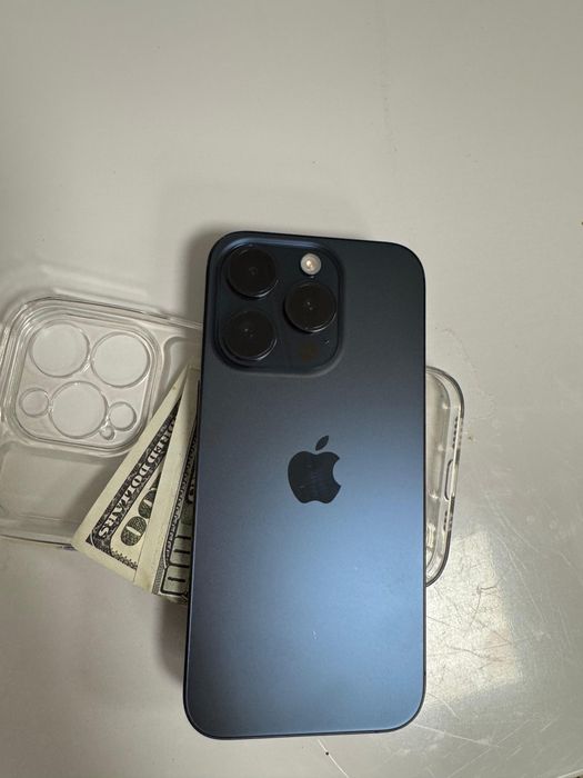 iphone 15 pro 77% akb