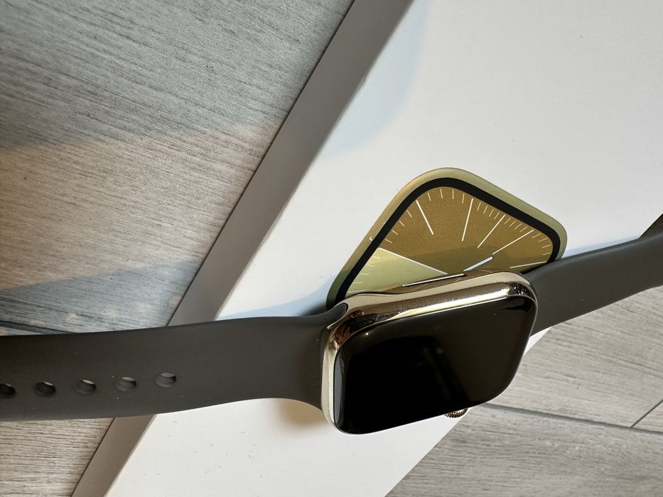 Apple Watch series 9 stainless steel gold gps+cellular 41mm  baterie 88%