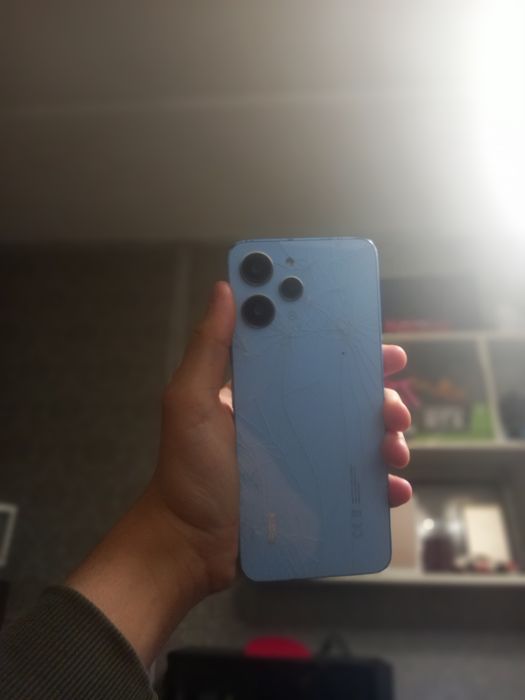 Ретми нот 12 разбитый