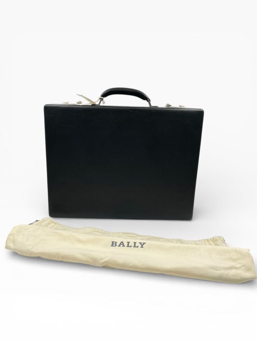 Bally винтидж бизнес куфар чисто нов