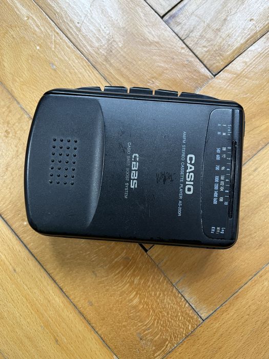 Walkman Casio AS-200R plus boxa portabila pentru el