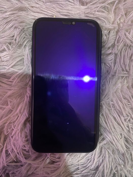 Vând iphone xr  64 gb