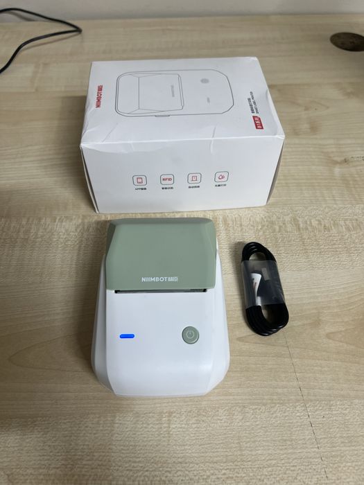 Термопринтер Niimbot B1 зеленый