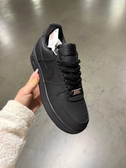 Nike Air Force 1 – Negru – NOI, Marimile 41-45