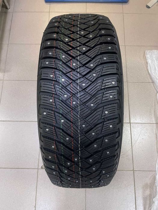 235 55 R19 зимние шины Goodyear Arctic 2 производство Германия новые