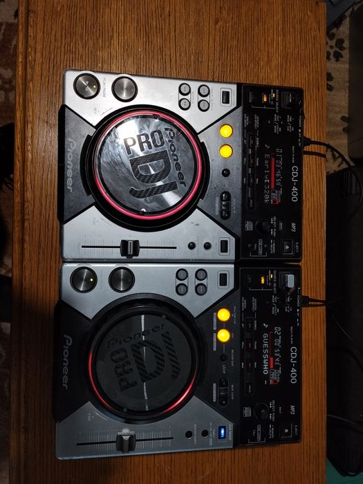 Playere Pioneer CDJ 400