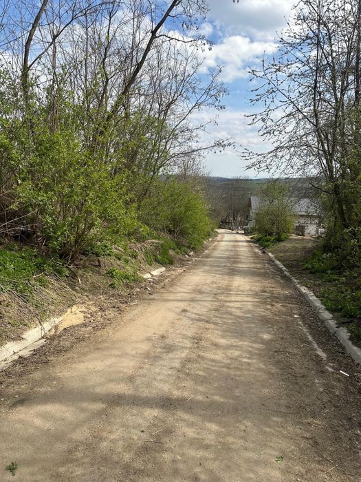 Vand teren intravilan parcela 2000 mp