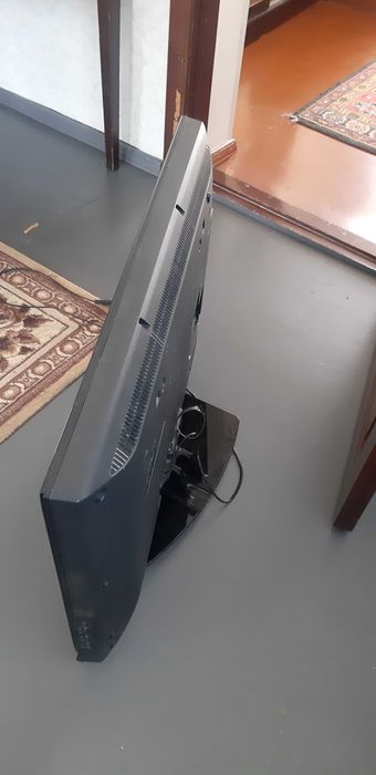 продаю телевизор sony