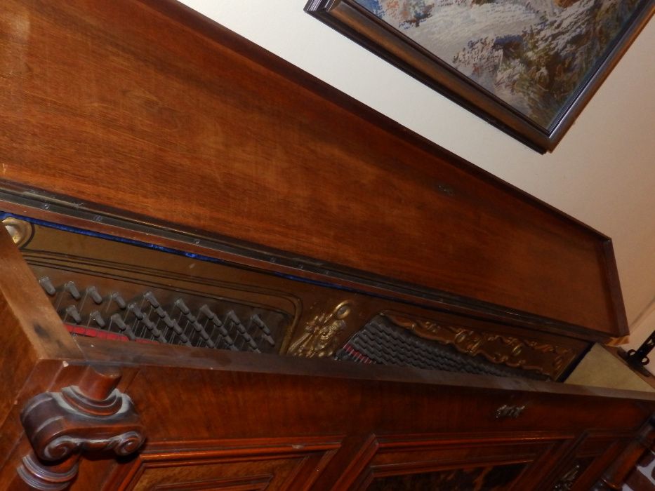 Много старо и запазено пиано C.H.BORNKESSEL