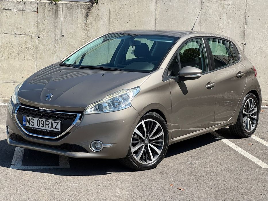 Peugeot 208 an 2012
