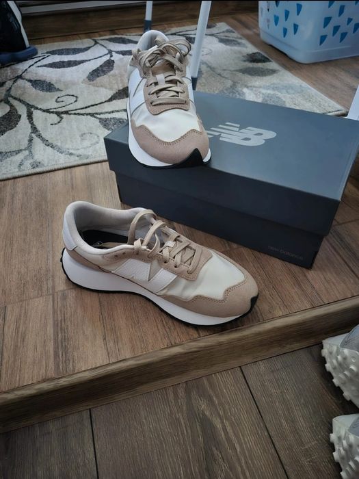 Adidasi new balance