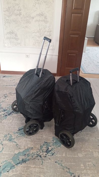 Коляски для двоини разьединяются