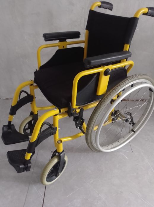 Продам кресло коляску