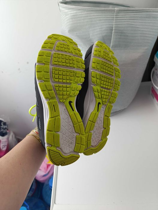 Маратонки на nike