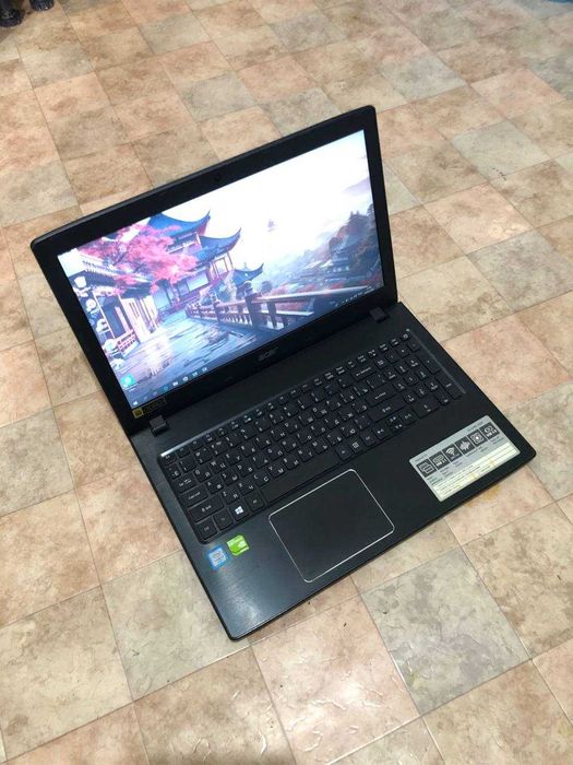 Мощный ноутбук в отличном состоянии SSD M2 240гб Озу 8гб Ракета) срочн