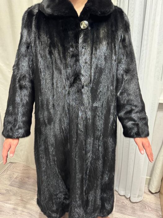 Продам норковую шубу