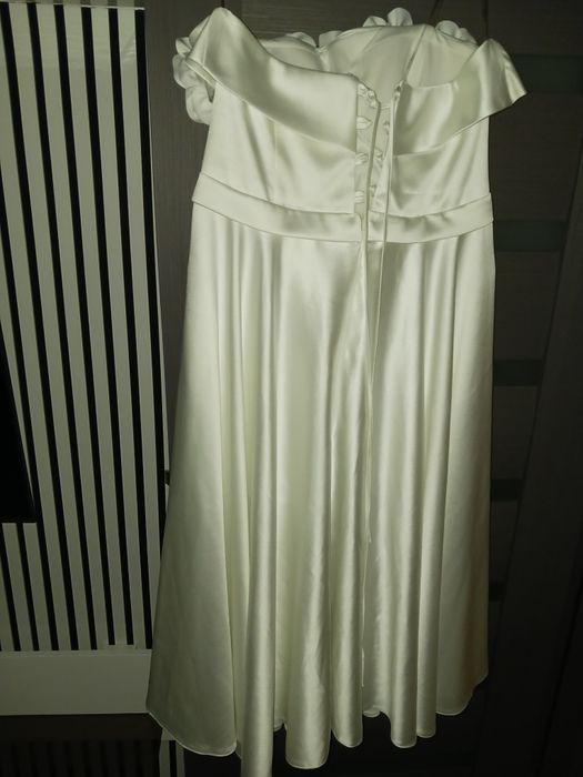 Rochie alb-ivory