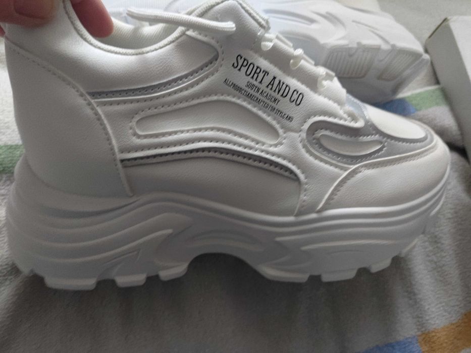 Маратонки с платформа