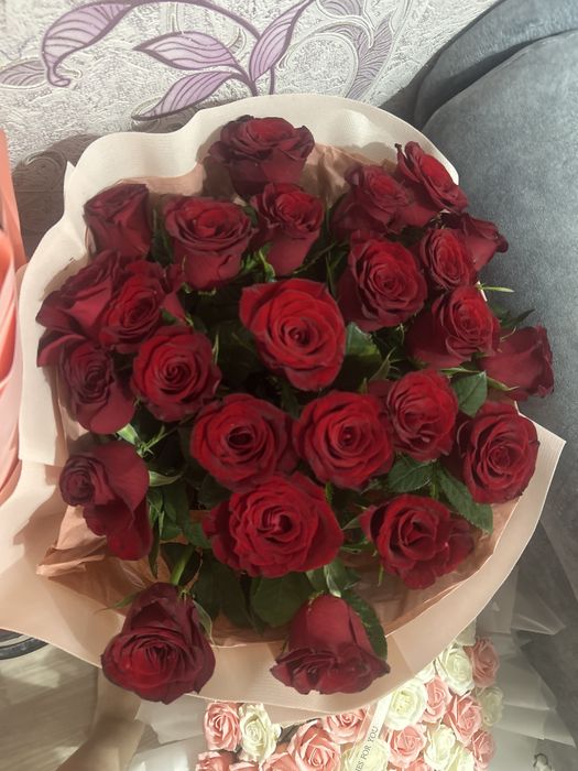 Цветы 35 роза,25 роза есть