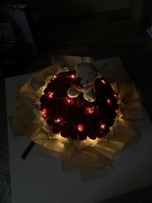 Buchete trandafiri nemuritori