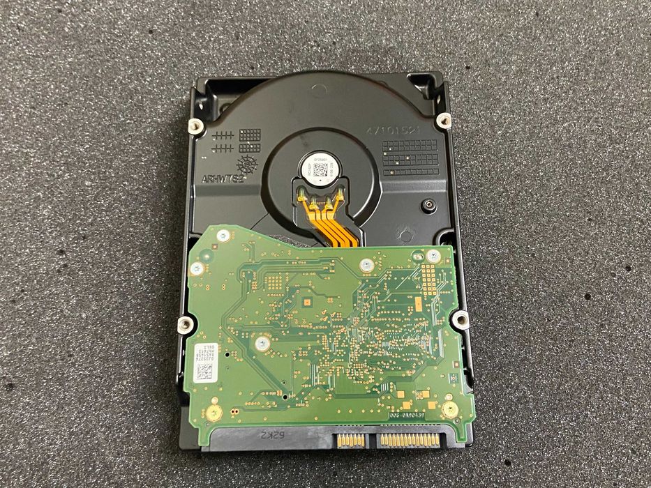 WD Gold 8TB 7.2K SATA 3.5" 6Gb/s HDD хард диск - 100% Health