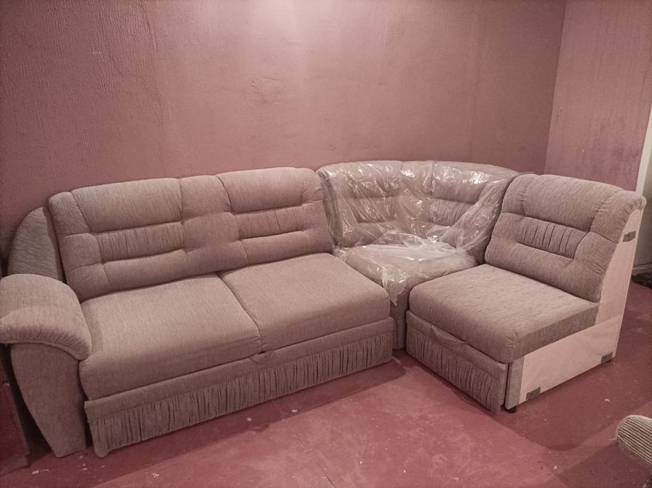 Диван угловой (новый)