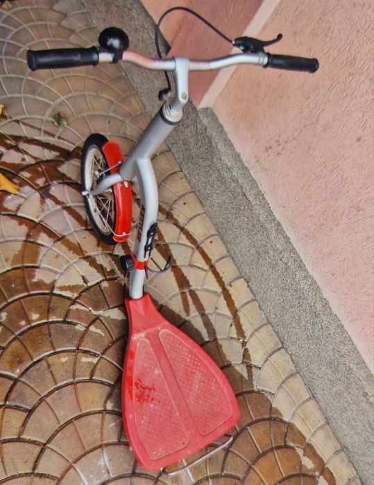 Bicicleta/trotineta 3roti kettler