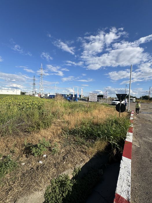 Vand teren intravilan cu deschidere la centura Brailei