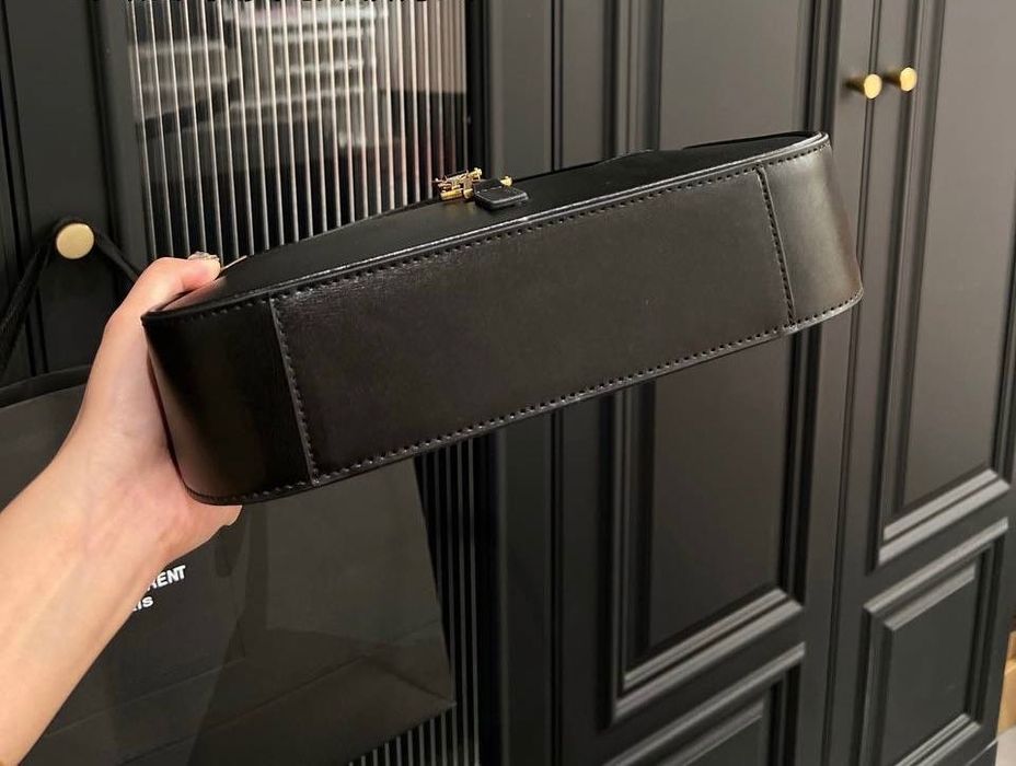 Saint Laurent Le 5 À 7 hobo bag