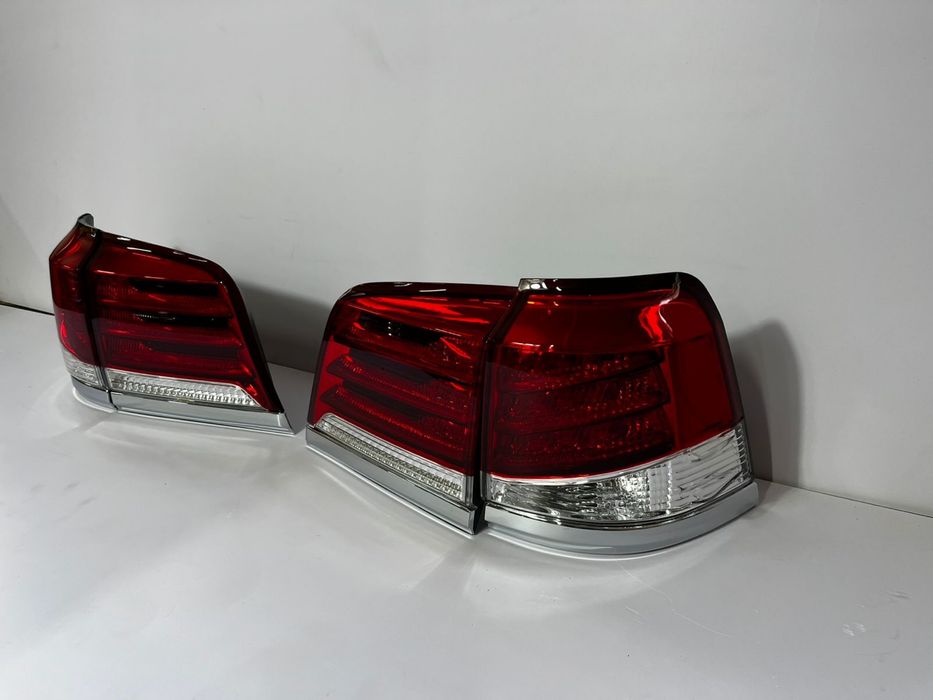 Задние фонари Lexus 570