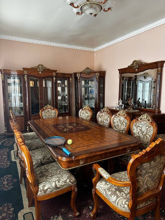 Мебель сотилади стол и стулья