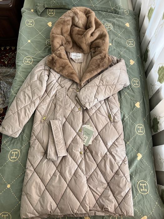 Женская куртка. Размер М. Новая