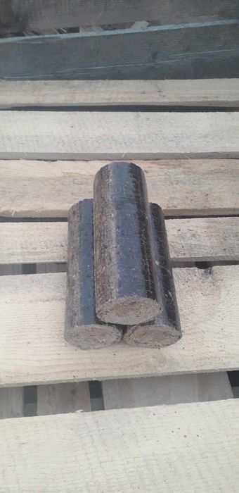 Vindem brichete rumegus,  brichete pentru foc, brichete foc