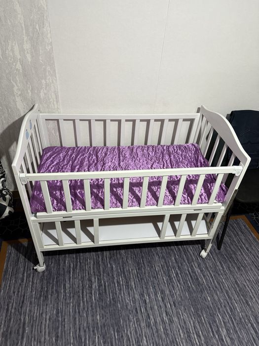 Продам детскую кроватку в хорошем состаяние