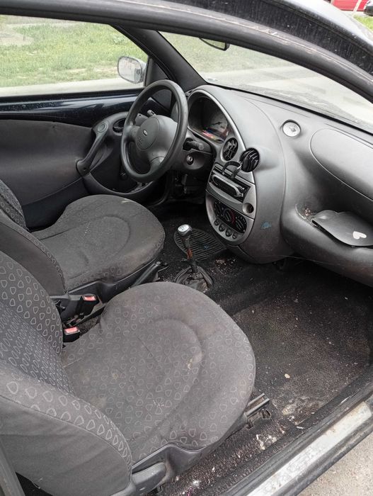 2001 Ford K Pret avantajos