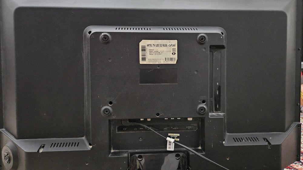 Телевизор Artel TV LED 32/9100